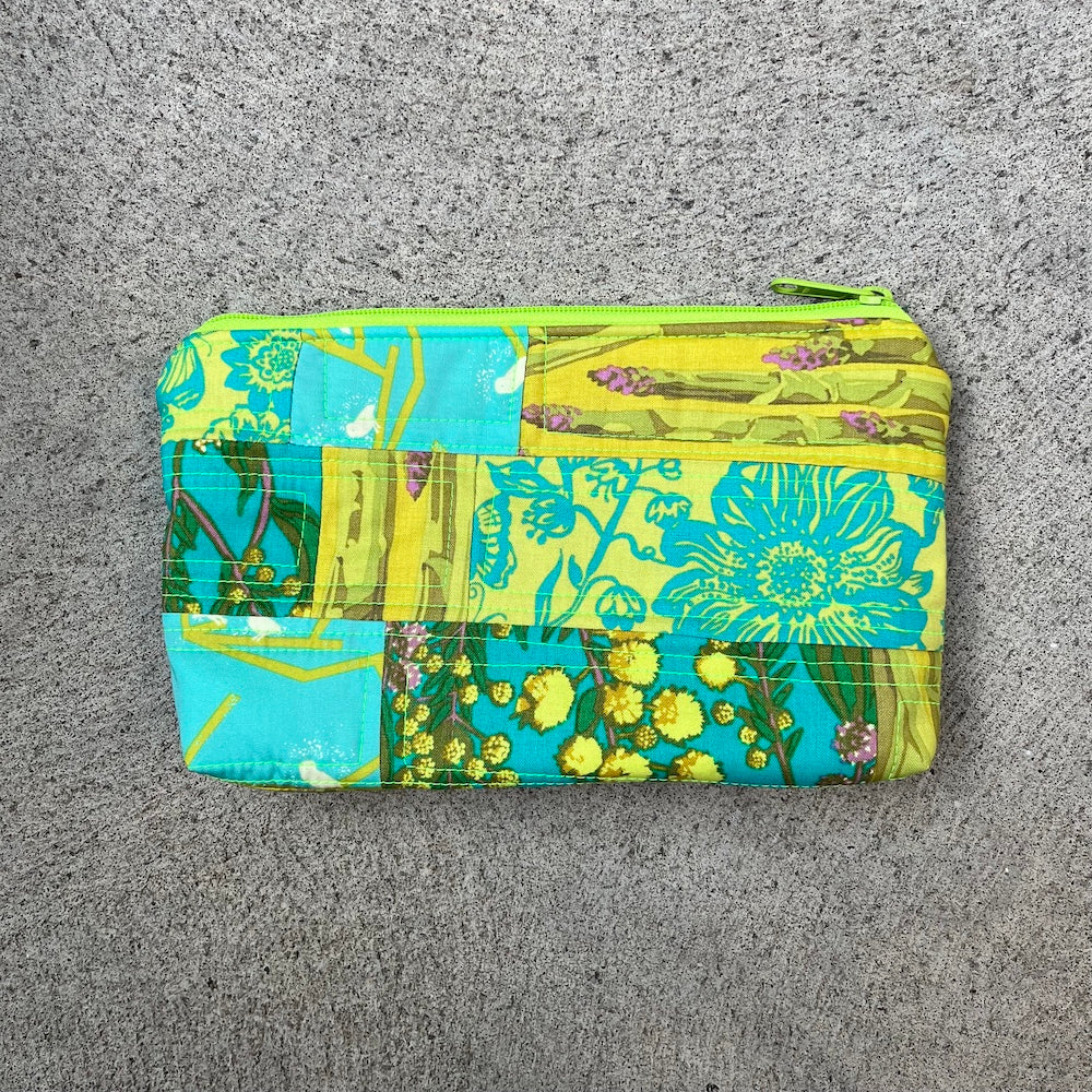 JOY 2.0 zippered pouch