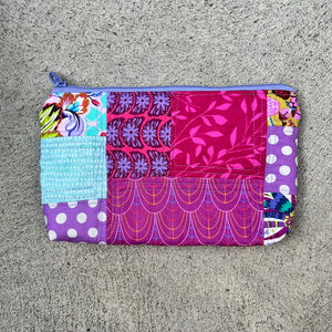 JOY 2.0 zippered pouch