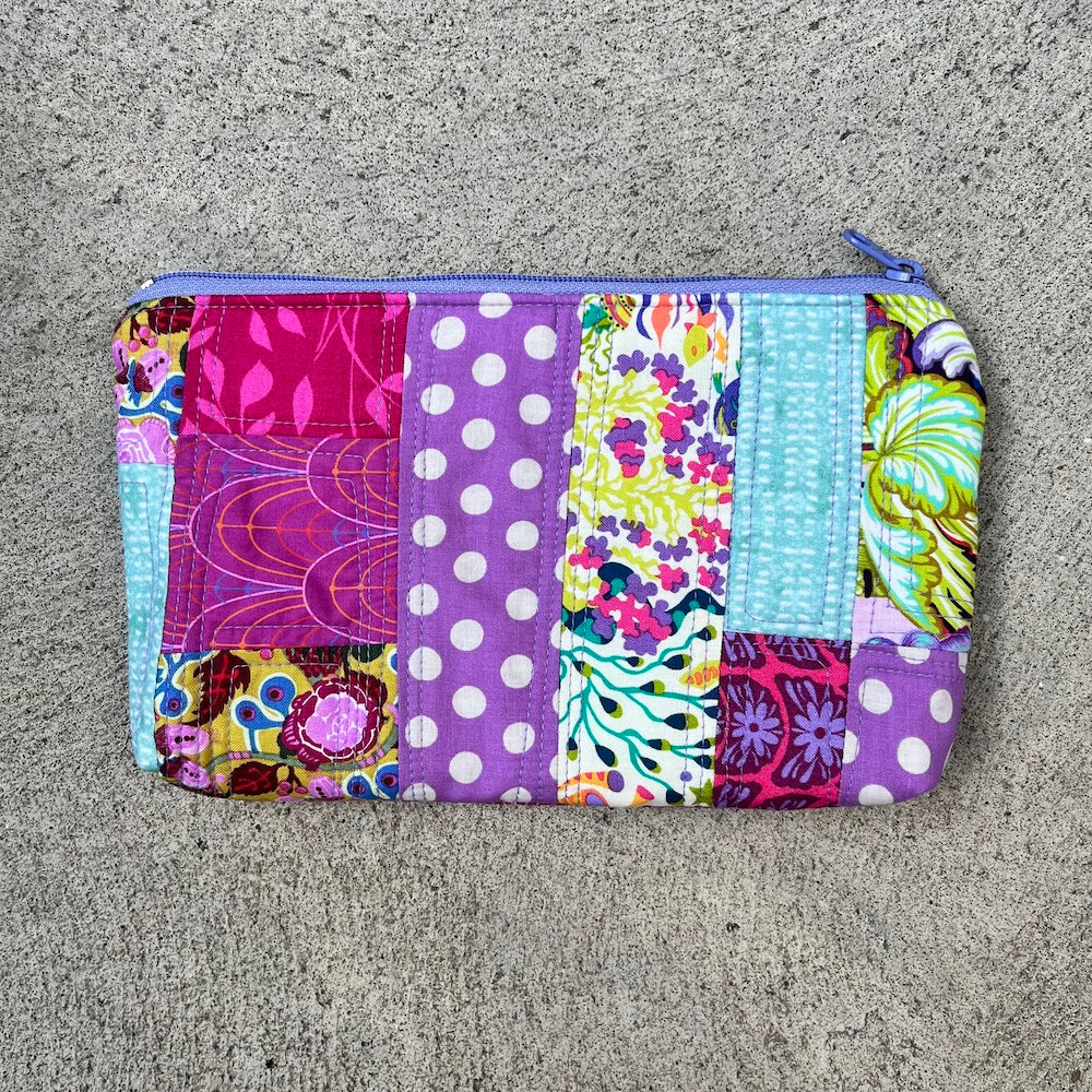 JOY 2.0 zippered pouch