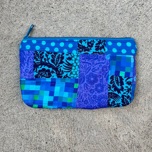 JOY 2.0 zippered pouch