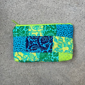 JOY 2.0 zippered pouch